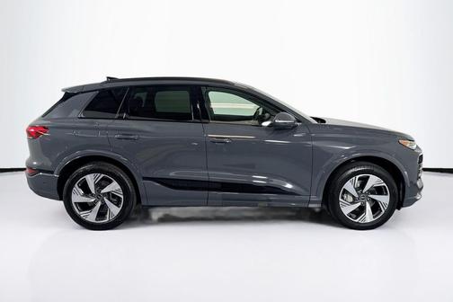 2025 Audi Q6 e-tron Premium Plus quattro