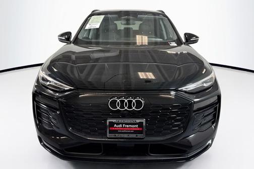 2025 Audi Q6 e-tron Premium