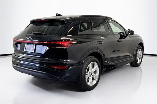 2025 Audi Q6 e-tron Premium