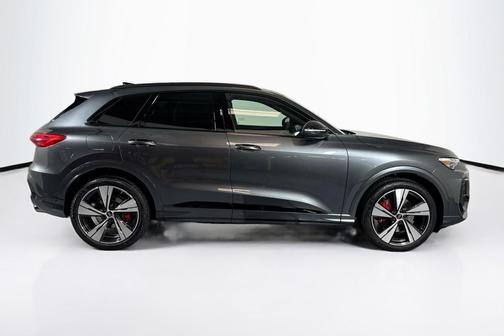 2025 Audi SQ5 3.0T Premium Plus