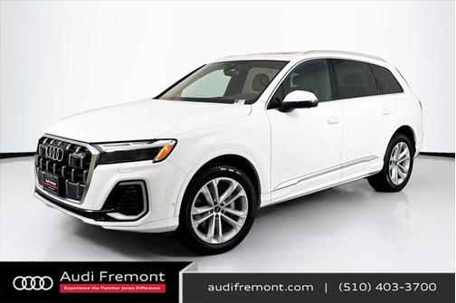 2025 Audi Q7 55 Premium Plus