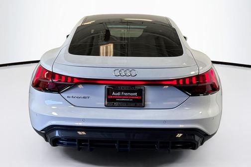 2023 Audi e-tron GT Premium Plus quattro