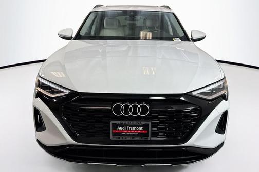 2024 Audi Q8 e-tron Premium