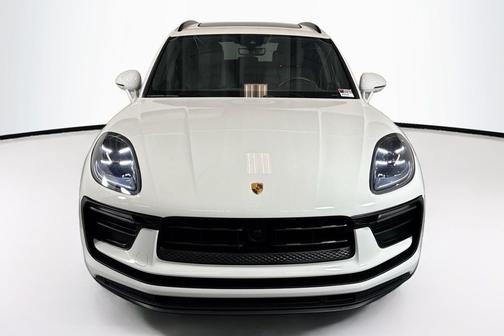 2024 Porsche Macan T