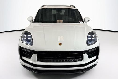 2024 Porsche Macan T