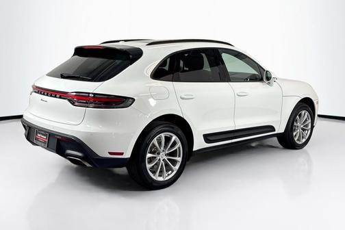 2024 Porsche Macan T