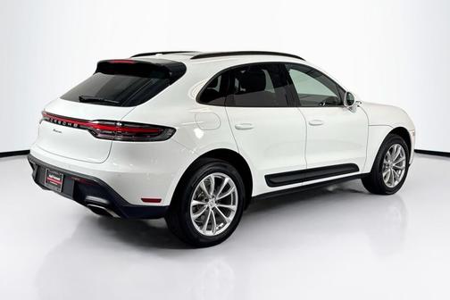 2024 Porsche Macan T