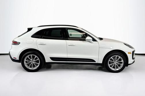 2024 Porsche Macan T