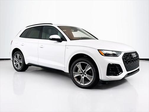 2025 Audi Q5 45 S line Premium