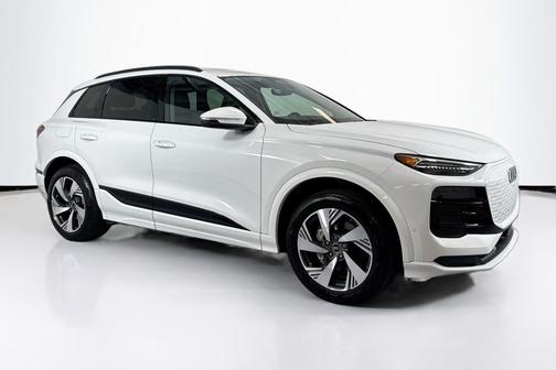 2025 Audi Q6 e-tron Premium Plus quattro