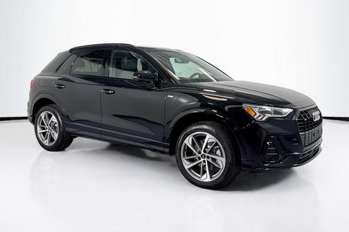 2025 Audi Q3 Premium 45 TFSI S line quattro Tiptronic