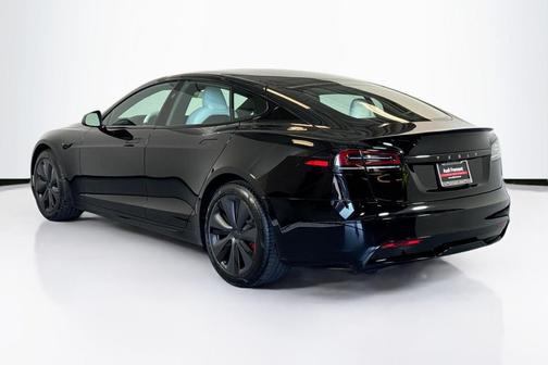 2024 Tesla Model S Plaid