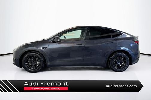 2024 Tesla Model Y Long Range Dual Motor All-Wheel Drive