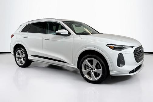 2025 Audi Q5 Premium Plus