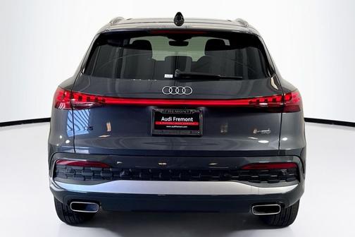 2025 Audi Q5 Premium TFSI quattro S tronic