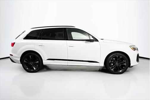 2025 Audi Q7 55 Prestige