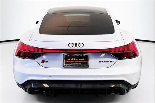 2024 Audi RS e-tron GT quattro