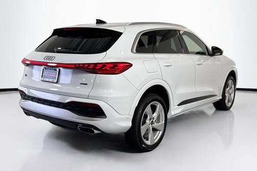 2025 Audi Q5 Premium Plus