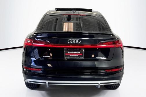 2022 Audi e-tron Sportback S line Premium