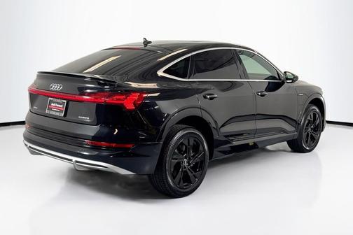 2022 Audi e-tron Sportback S line Premium