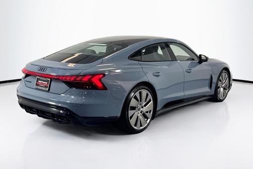2022 Audi e-tron GT Prestige