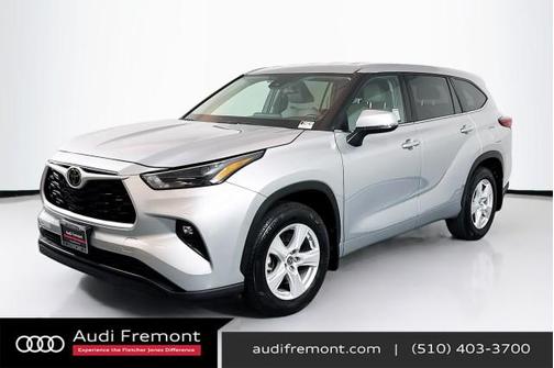 2022 Toyota Highlander LE