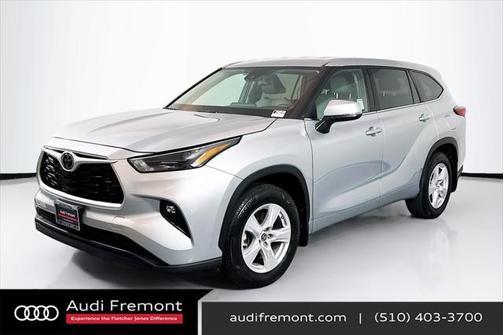 2022 Toyota Highlander LE