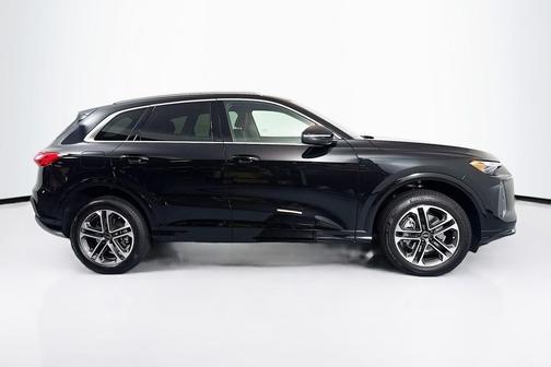 2025 Audi Q5 Premium