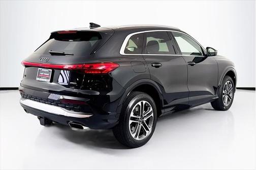 2025 Audi Q5 Premium