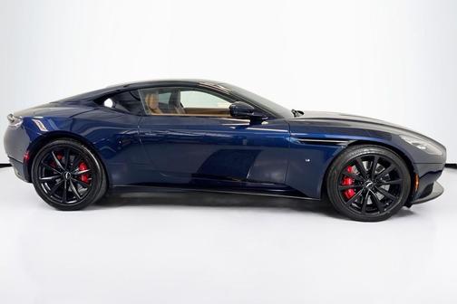 2018 Aston Martin DB11 V12
