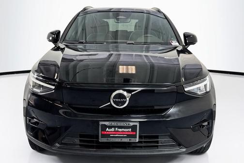 2023 Volvo XC40 Recharge Pure Electric Twin Plus