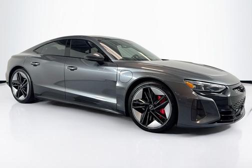 2022 Audi RS e-tron GT quattro