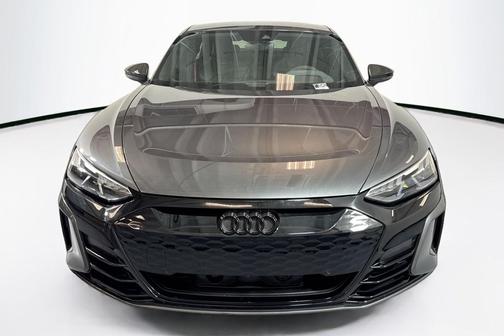 2022 Audi RS e-tron GT quattro