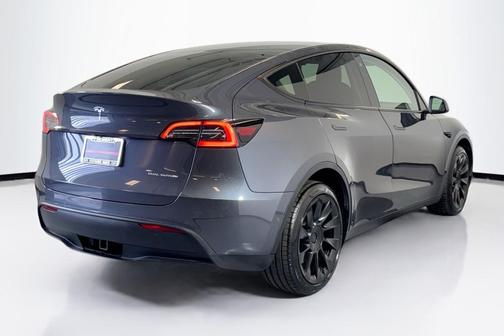 GRAY 2022 Tesla Model Y Long Range Dual Motor All-Wheel Drive