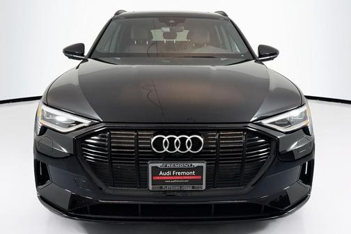 2022 Audi e-tron Premium