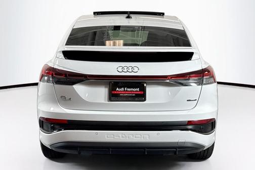 2024 Audi Q4 e-tron Sportback Premium 55 quattro