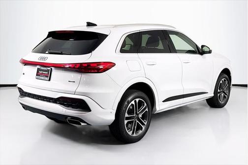 2025 Audi Q5 Premium