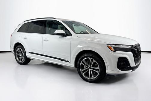2026 Audi Q7 45 Premium
