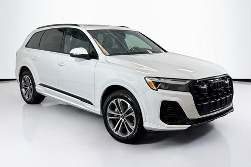 2026 Audi Q7 45 Premium