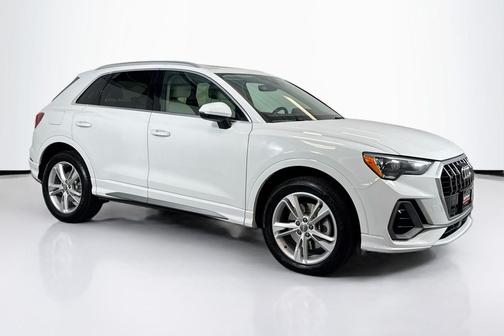 2020 Audi Q3 45 S line Premium
