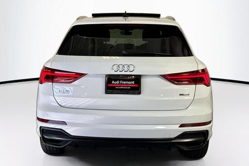 2020 Audi Q3 45 S line Premium