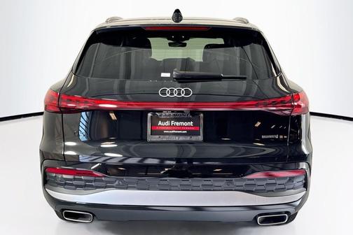 2025 Audi Q5 Premium TFSI quattro S tronic