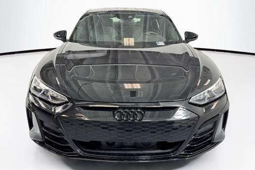 2024 Audi RS e-tron GT quattro