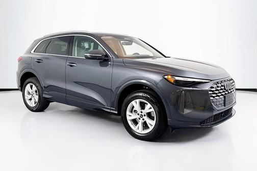 2025 Audi Q5 Premium