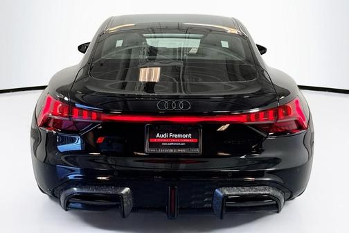 2026 Audi RS e-tron GT quattro