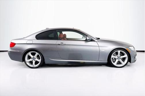 2011 BMW 335 335i