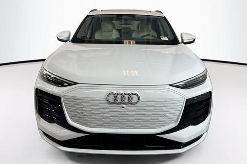 2025 Audi Q6 e-tron Premium Plus quattro