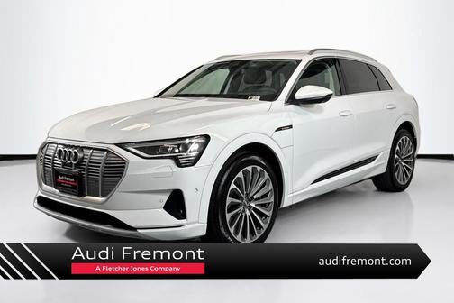 2019 Audi e-tron Premium Plus
