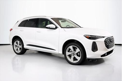 2025 Audi Q5 Premium Plus