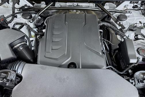 2025 Audi Q5 Premium Plus